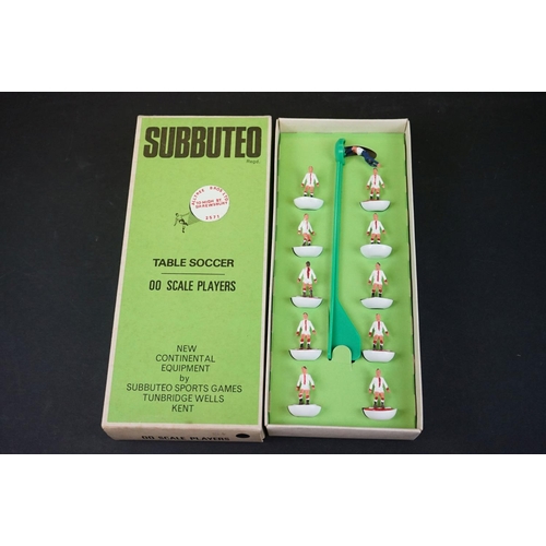 298 - Subbuteo - Five boxed HW Subbuteo teams to include 2 x 59 River Plate (one thick red hoop, the other... 