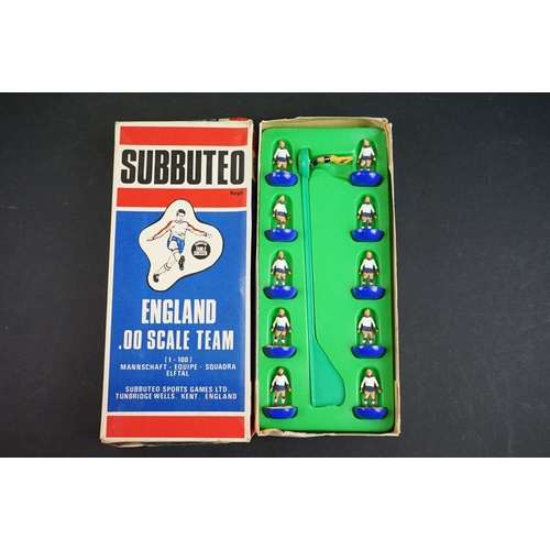 302 - Subbuteo - Four boxed teams, circa 1970s, to include  Leeds Utd, Coventry City, England & 175 Haiti,... 