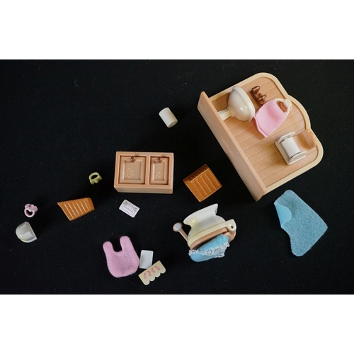 413 - Collection of Epoch / Flair Sylvanian Families figures and accessorirs to include boxed  Luxury Bras... 