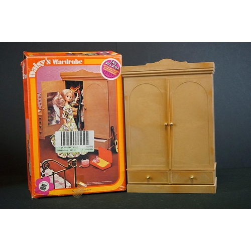 414 - Two boxed Mary Quant Daisy doll accessories to include Wardrobe (contains outfits) and Bed (tatty bo... 