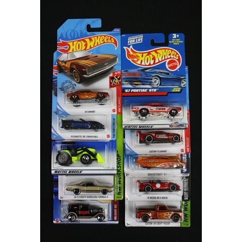 1113 - Around 70 carded Mattel Hot Wheels diecast models to include a set of 8 x Star Wars models, ex