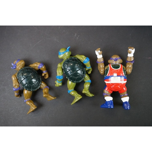 390 - Collection of 1980's plastic figures & vehicles to include Teenage Mutant Ninja Turtles, Asterix, Br... 