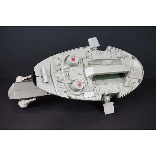 395 - Star Wars - Original Slave I Vehicle (missing Carbonite & Rear Hatch) along with a TaunTaun & Hoth W... 