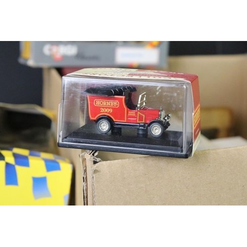 1206 - 40 Boxed diecast models to include Corgi, Vanguards, Lledo, Maisto, Oxford Diecast and Matchbox, fea... 