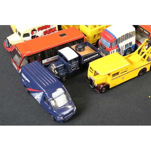 1273A - Quantity of diecast models to include 7 x boxed examples, features Vanguards, Corgi, Matchbox, EFE e... 