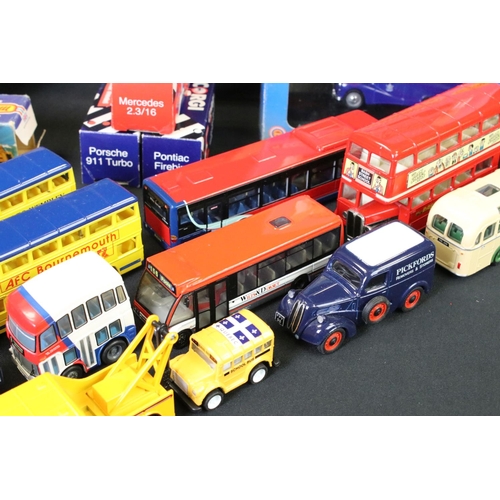 1273A - Quantity of diecast models to include 7 x boxed examples, features Vanguards, Corgi, Matchbox, EFE e... 