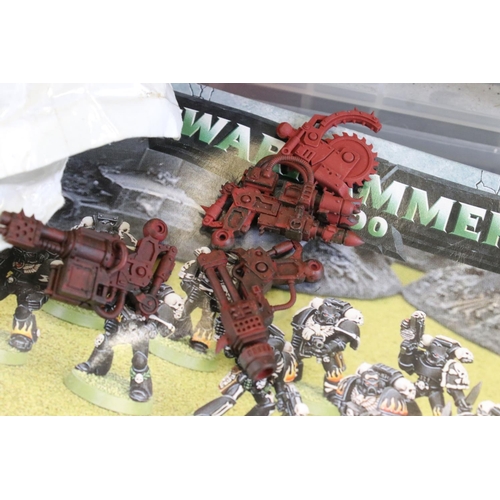 196 - Games Workshop / Fantasy Gaming - Quantity of accessories to include plastic & metal figures and sce... 