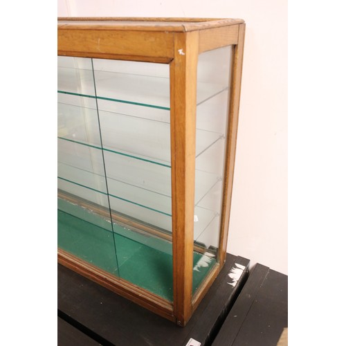 1400A - Dinky Toys point of sale shop counter display cabinet circa 1950's.  Three internal glass shelves.  ... 