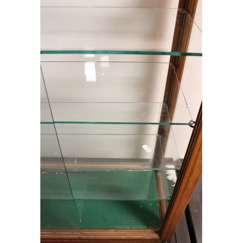 1400A - Dinky Toys point of sale shop counter display cabinet circa 1950's.  Three internal glass shelves.  ... 