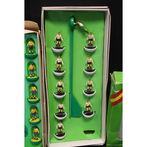 302A - Subbuteo - Four boxed Table Soccer teams to include 2 x HW (Ref. 10 Fulham / Derby - missing one pla... 