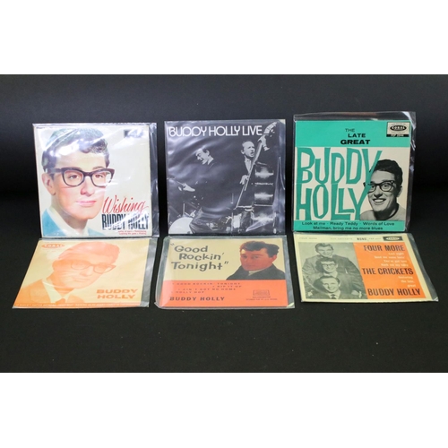 234 - Vinyl / Autographs - 29 Buddy Holly & The Crickets UK EP 7” 45rpm singles, including many tri-centre... 