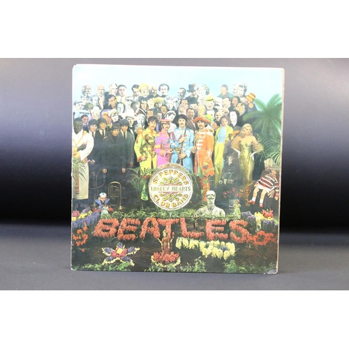 602 - Vinyl - The Beatles - 7 Original UK Mono pressing albums to include: The White Album (Mono Top Openi... 