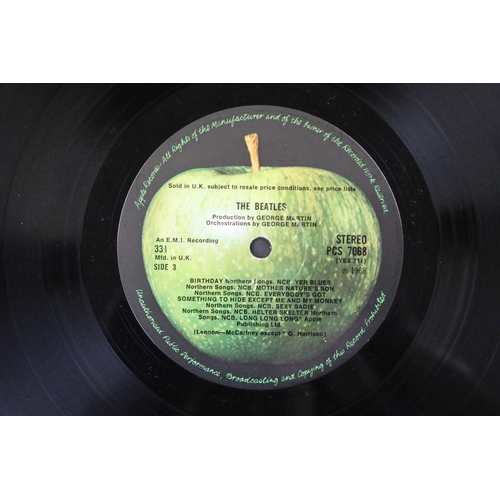 604 - Vinyl - The Beatles White Album original UK Stereo pressing top opener No. 0397617 with black inners... 