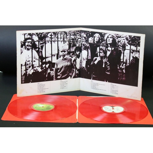 606 - Vinyl - 5 The Beatles Coloured Vinyl albums to include: The Beatles – Sgt. Pepper's Lonely Hearts Cl... 