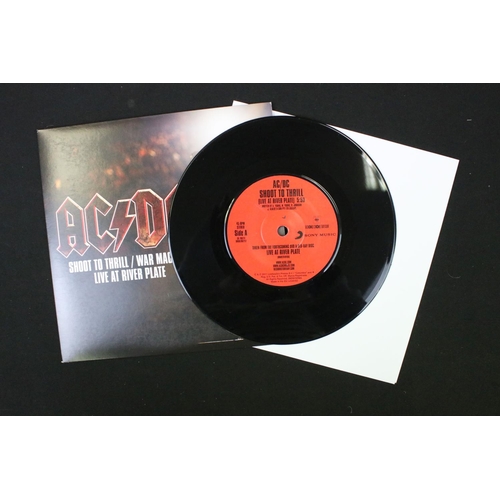 625 - Vinyl – 12 Heavy Metal / Hard Rock 7” singles including Foreign Pressings, Demos Promos and Limited ... 