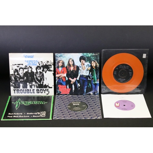 626 - Vinyl – 15 Heavy Metal / Hard Rock 7” singles to include: Black Sabbath (3 singles), Def Leppard (3 ... 