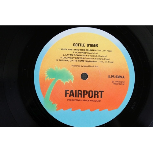 146 - Vinyl - 4 original albums by Fairport Convention to include: What We Did On Our Holidays (original p... 