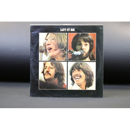 386 - Vinyl - Over 20 The Beatles LPs to include The White Album No. 0482282 top loader with poster, 4 pho... 