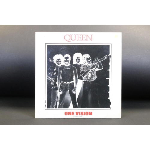 416 - Vinyl - Queen, 2 albums and 2 12” singles to include: Made In Heaven, original UK limited edition wh... 