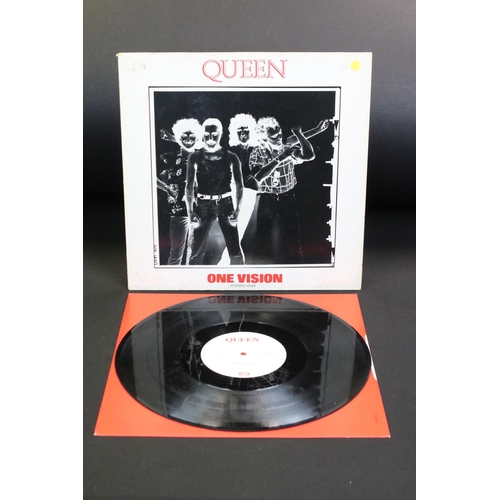 416 - Vinyl - Queen, 2 albums and 2 12” singles to include: Made In Heaven, original UK limited edition wh... 