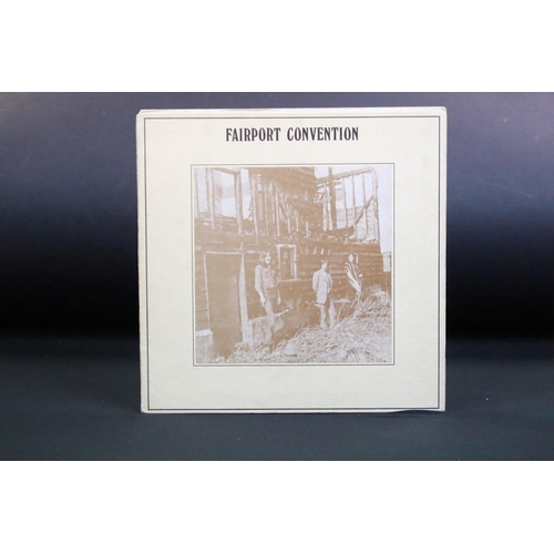 353 - Vinyl - 7 Fairport Convention UK pressing LPs to include Self Titled (first press 583035 A1/B1) Vg, ... 