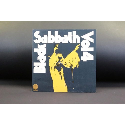 447 - Vinyl - Black Sabbath, 3 UK albums on spiral Vertigo labels to include: Black Sabbath (UK 2nd pressi... 