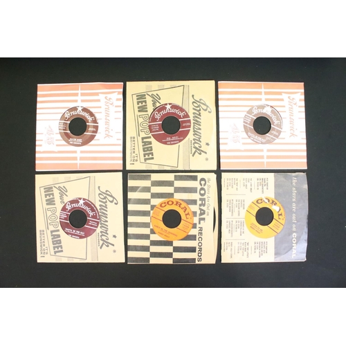 247 - Vinyl - Over 50 Buddy Holly And The Crickets US 7” singles including original pressings on Coral, li... 