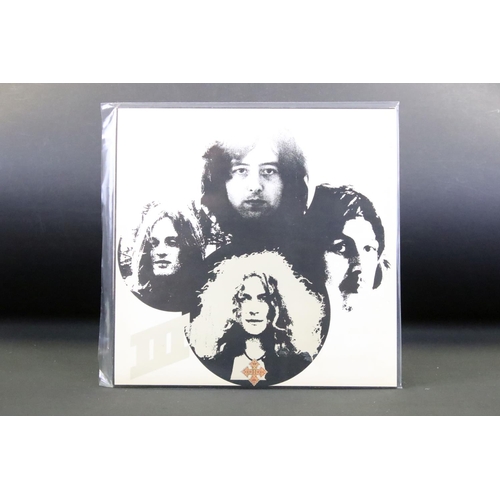 800 - Vinyl - 2 Led Zeppelin albums - Led Zeppelin III, UK 1970 2nd pressing on Atlantic Records 2401002 w... 