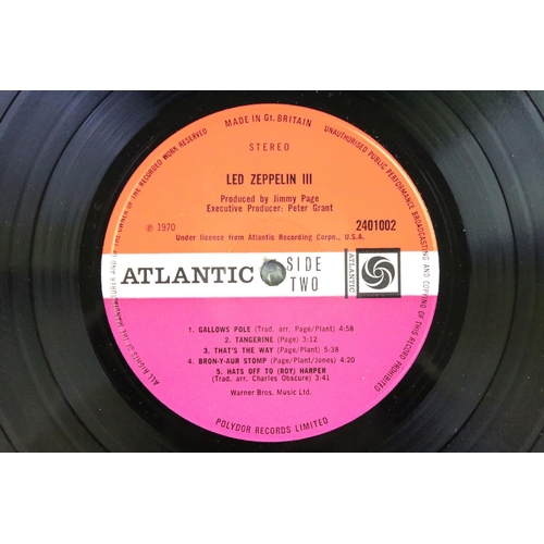 24 - Vinyl - Led Zeppelin III original plum Atlantic labels, A5/B5 matrices, Peter Grant credit, fully wo... 