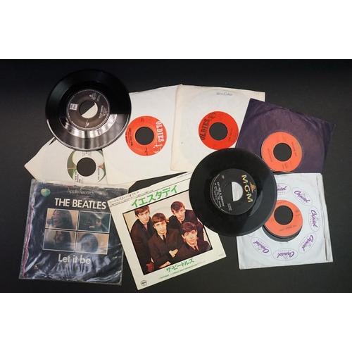 209 - Vinyl - 28 The Beatles Worldwide 7” 45rpm singles release including: India (6 singles including one ... 