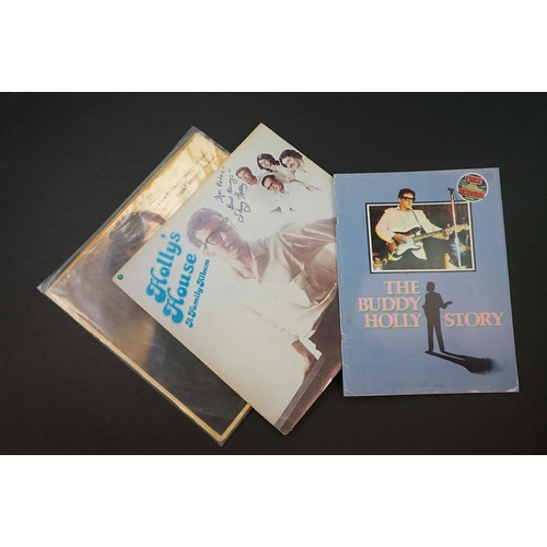 320 - Vinyl - 20 Buddy Holly and related LPs spanning his career including one signed by Sherry Holly to f... 