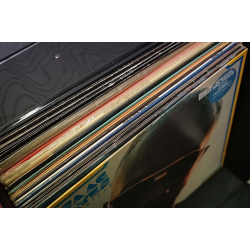 340 - Vinyl - 34 Soul LPs including The Impressions x 6, Irma Thomas, Ike & Tina Turner x 7 (including pic... 