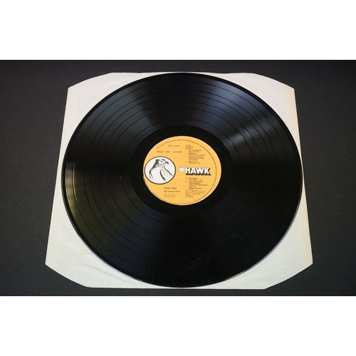 687 - Vinyl & Autographs – 11 Irish Folk original albums including many private pressings to include:  Gen... 