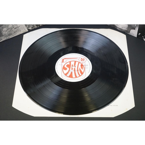 690 - Vinyl & Autograph – 4 Rare folk / acid folk albums including private pressing to include: The Loneso... 