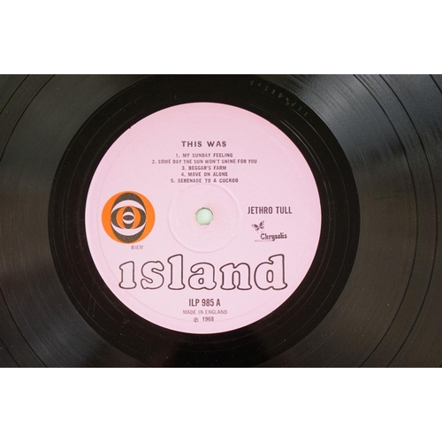 132 - Vinyl - 5 albums by Jethro Tull on Island Records to include: This Was (pink bullseye labels, wide s... 