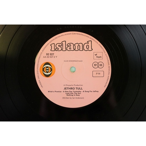 132 - Vinyl - 5 albums by Jethro Tull on Island Records to include: This Was (pink bullseye labels, wide s... 