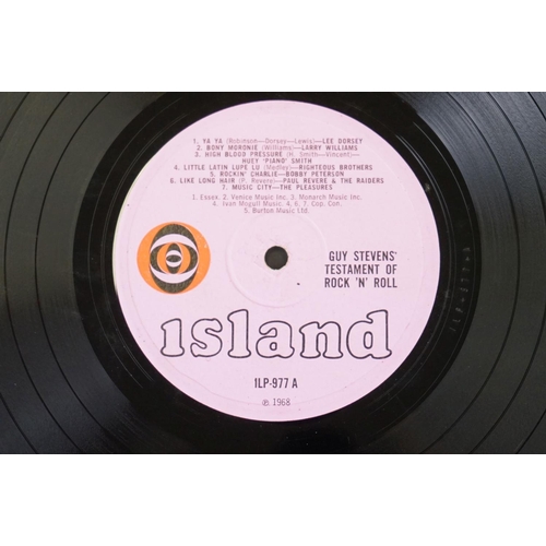 135 - Vinyl - 9 albums on Island Records to include: Clouds – The Clouds Scrapbook (pink block labels, tex... 