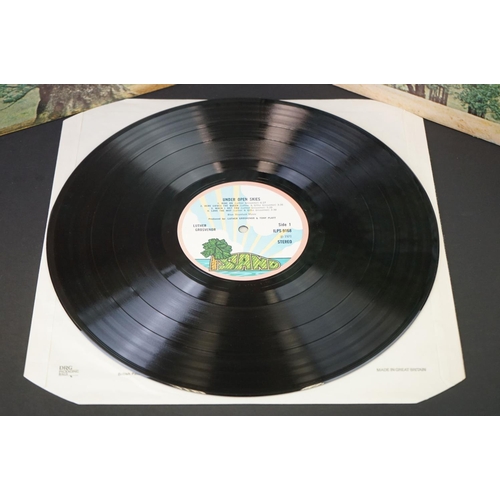 135 - Vinyl - 9 albums on Island Records to include: Clouds – The Clouds Scrapbook (pink block labels, tex... 