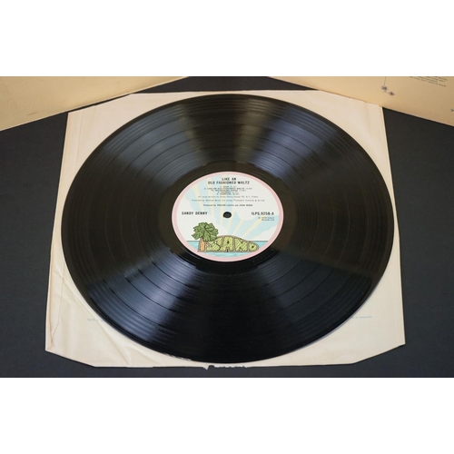 136 - Vinyl - 12 UK pressing albums on Island Records to include: Nick Drake – Heaven In A Wild Flower - A... 