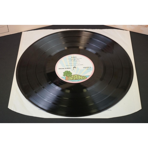 136 - Vinyl - 12 UK pressing albums on Island Records to include: Nick Drake – Heaven In A Wild Flower - A... 