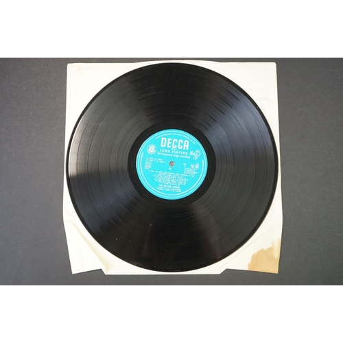 395 - Vinyl - 11 Rolling Stones LPs to include Out Of Our Heads, Between The Buttons, No.2 (flipback sleev... 