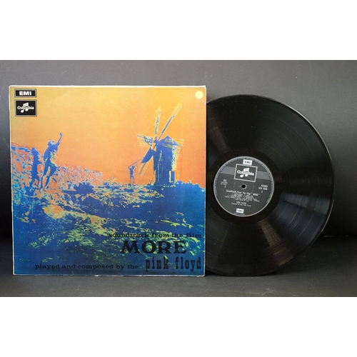 404 - Vinyl - 7 UK pressing Pink Floyd & related albums to include: Dark Side Of The Moon ( A-6 / B - 4 st... 