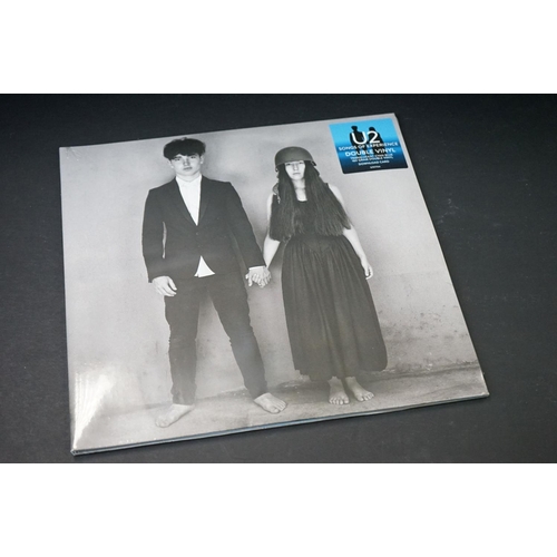 493 - Vinyl - U2 3 albums to include: How To Dismantle An Atomic Bomb (UK 2004, printed inner and 16 page ... 