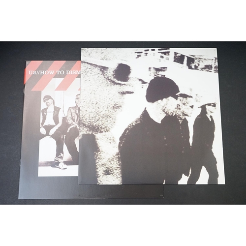 493 - Vinyl - U2 3 albums to include: How To Dismantle An Atomic Bomb (UK 2004, printed inner and 16 page ... 