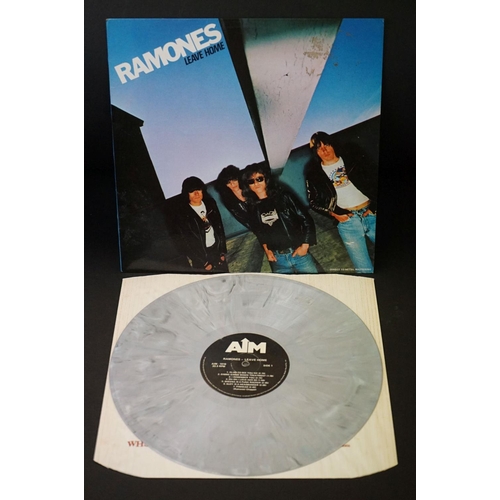 476 - Vinyl - Ramones, 4 albums to include: Rocket To Russia (original UK 1977 pressing 1//1, 2//1 matrice... 