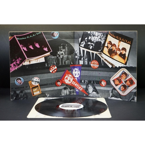 600 - Vinyl - 8 The Beatles albums to include: The White Album (number 0460508 Top Opening Stereo press wi... 