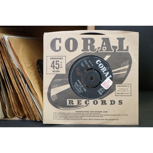 245 - Vinyl - Over 150 Buddy Holly UK singles on Coral Records spanning his career, including many Tri-Cen... 