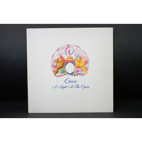 786 - Vinyl - 3 Queen albums to include: A Night At The Opera (Embossed Gatefold Sleeve, Printed inner, 3 ... 