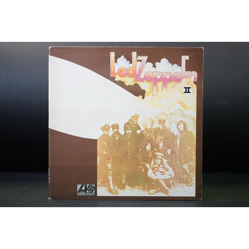 18 - Vinyl - Led Zeppelin II 2nd pressing (588198) on red / maroon labels with A3 as 