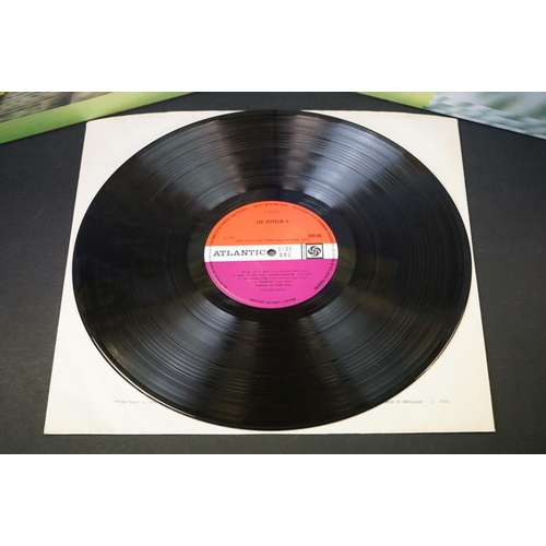 18 - Vinyl - Led Zeppelin II 2nd pressing (588198) on red / maroon labels with A3 as 